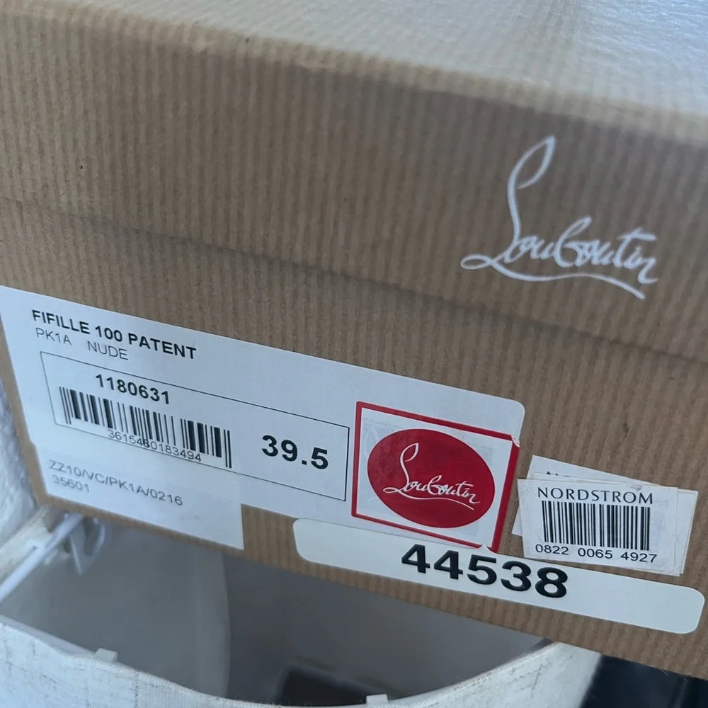 Christian Louboutin barely used and has protective coating to protect bottoms - Picture 8 of 10